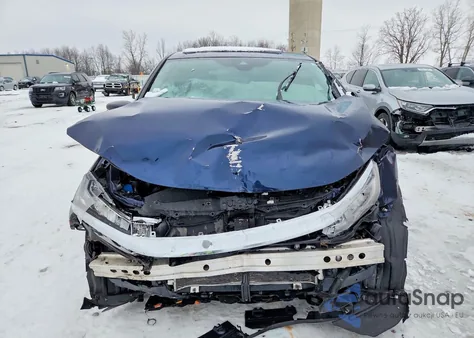 2022 Honda Odyssey Exl z USA, uszkodzony, nr VIN 5FNRL6H75NB009675